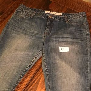 Juniors jeans